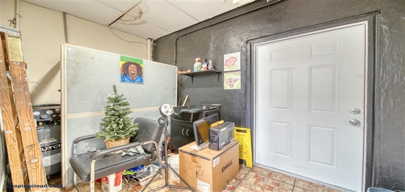 PALMETTO BAY, FL Palmetto Bay Florida, 33157 | Well-Established Barber Shop Available for Sale in Palmetto Bay