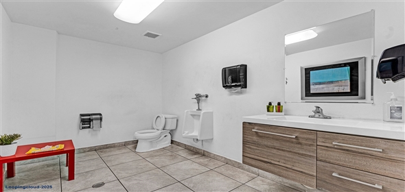 6850 NW 74th St Medley Florida, 33166 | Amazing Industrial Warehouse