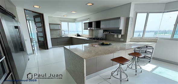 Corner of 12th Avenue and 6th Street.  Bolivar, 130001 | Luxury Bayfront Duplex Apartment for Sale in Castillogrande