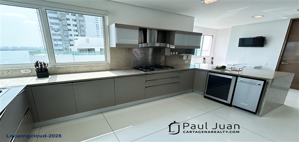 Corner of 12th Avenue and 6th Street.  Bolivar, 130001 | Luxury Bayfront Duplex Apartment for Sale in Castillogrande