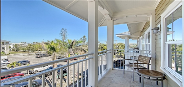 5325 MARINA Drive #431 Holmes Beach Florida, 34217 | Stylish and Comfortable Condominium