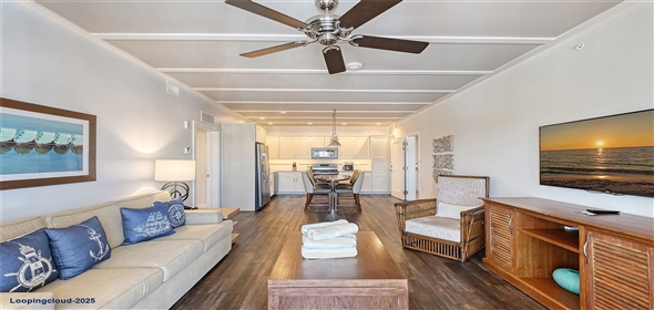 5325 MARINA Drive #431 Holmes Beach Florida, 34217 | Stylish and Comfortable Condominium