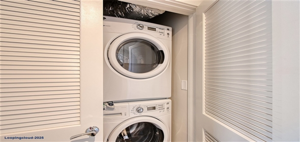 5325 MARINA Drive #431 Holmes Beach Florida, 34217 | Stylish and Comfortable Condominium