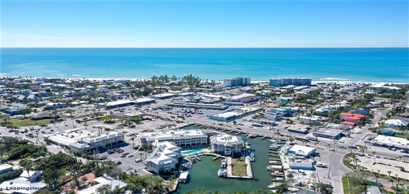 5325 MARINA Drive #431 Holmes Beach Florida, 34217 | Stylish and Comfortable Condominium