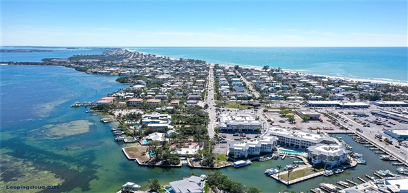 5325 MARINA Drive #431 Holmes Beach Florida, 34217 | Stylish and Comfortable Condominium