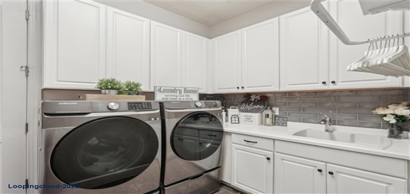 5203 RUSHMERE Court Palmetto Florida, 34221 | Elegant & Comfortable Single Family Residence