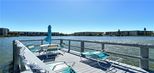 3108 LAKE BAYSHORE Drive #211 Bradenton Florida, 34205 | Luxury Renovated Corner Unit Condo