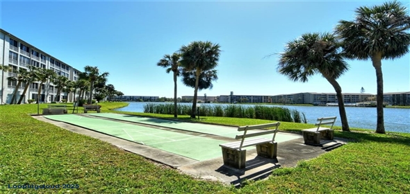3108 LAKE BAYSHORE Drive #211 Bradenton Florida, 34205 | Luxury Renovated Corner Unit Condo