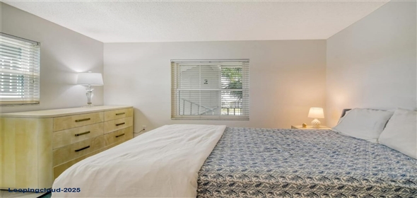 3108 LAKE BAYSHORE Drive #211 Bradenton Florida, 34205 | Luxury Renovated Corner Unit Condo