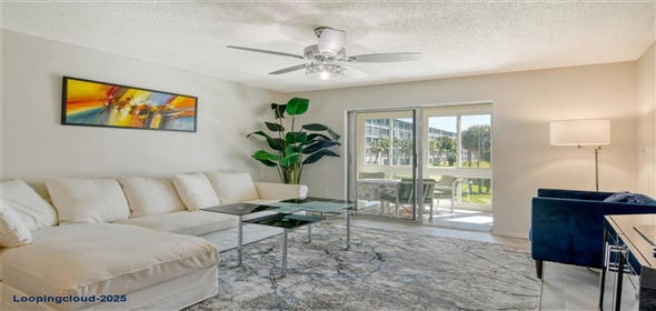 3108 LAKE BAYSHORE Drive #211 Bradenton Florida, 34205 | Luxury Renovated Corner Unit Condo