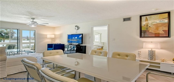 3108 LAKE BAYSHORE Drive #211 Bradenton Florida, 34205 | Luxury Renovated Corner Unit Condo