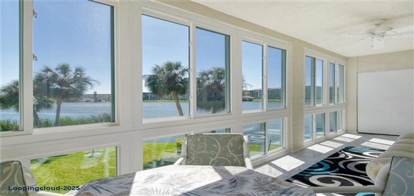 3108 LAKE BAYSHORE Drive #211 Bradenton Florida, 34205 | Luxury Renovated Corner Unit Condo