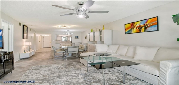 3108 LAKE BAYSHORE Drive #211 Bradenton Florida, 34205 | Luxury Renovated Corner Unit Condo
