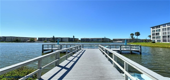 3108 LAKE BAYSHORE Drive #211 Bradenton Florida, 34205 | Luxury Renovated Corner Unit Condo