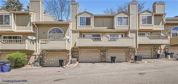 1818 S Quebec Way #11-8 Denver Colorado, 80231 | Exclusive Townhouse