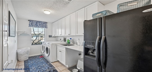 218 BRANDYWINE CIRCLE Englewood Florida, 34223 | Comfortable & Stylish Single Family Residence