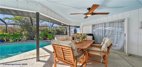 218 BRANDYWINE CIRCLE Englewood Florida, 34223 | Comfortable & Stylish Single Family Residence