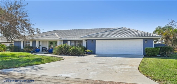 218 BRANDYWINE CIRCLE Englewood Florida, 34223 | Comfortable & Stylish Single Family Residence