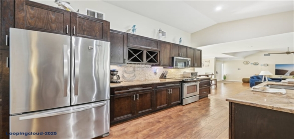 6106 45TH Street W Bradenton Florida, 34210 | Beautifully Located Single-Family Residence