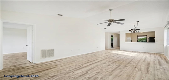 2708 60TH AVENUE Terrace W #A Bradenton Florida, 34207 | Charming End-Unit Condominium