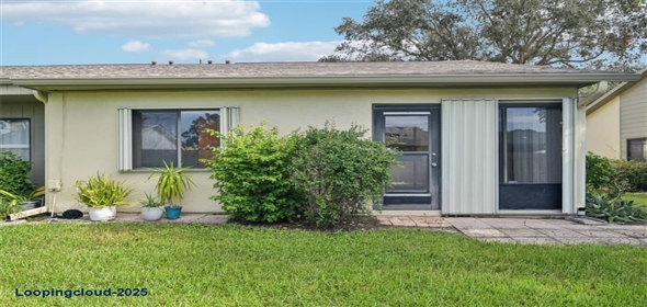 2708 60TH AVENUE Terrace W #A Bradenton Florida, 34207 | Charming End-Unit Condominium