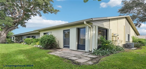 2708 60TH AVENUE Terrace W #A Bradenton Florida, 34207 | Charming End-Unit Condominium