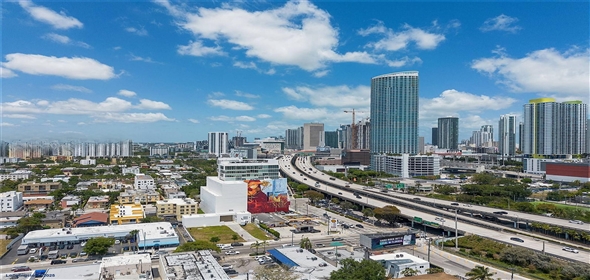 420 SW 7th St # 1206 Miami Florida, 33130 | Modern 12th Floor Office Near Brickell – $900/mo w/ City Views!