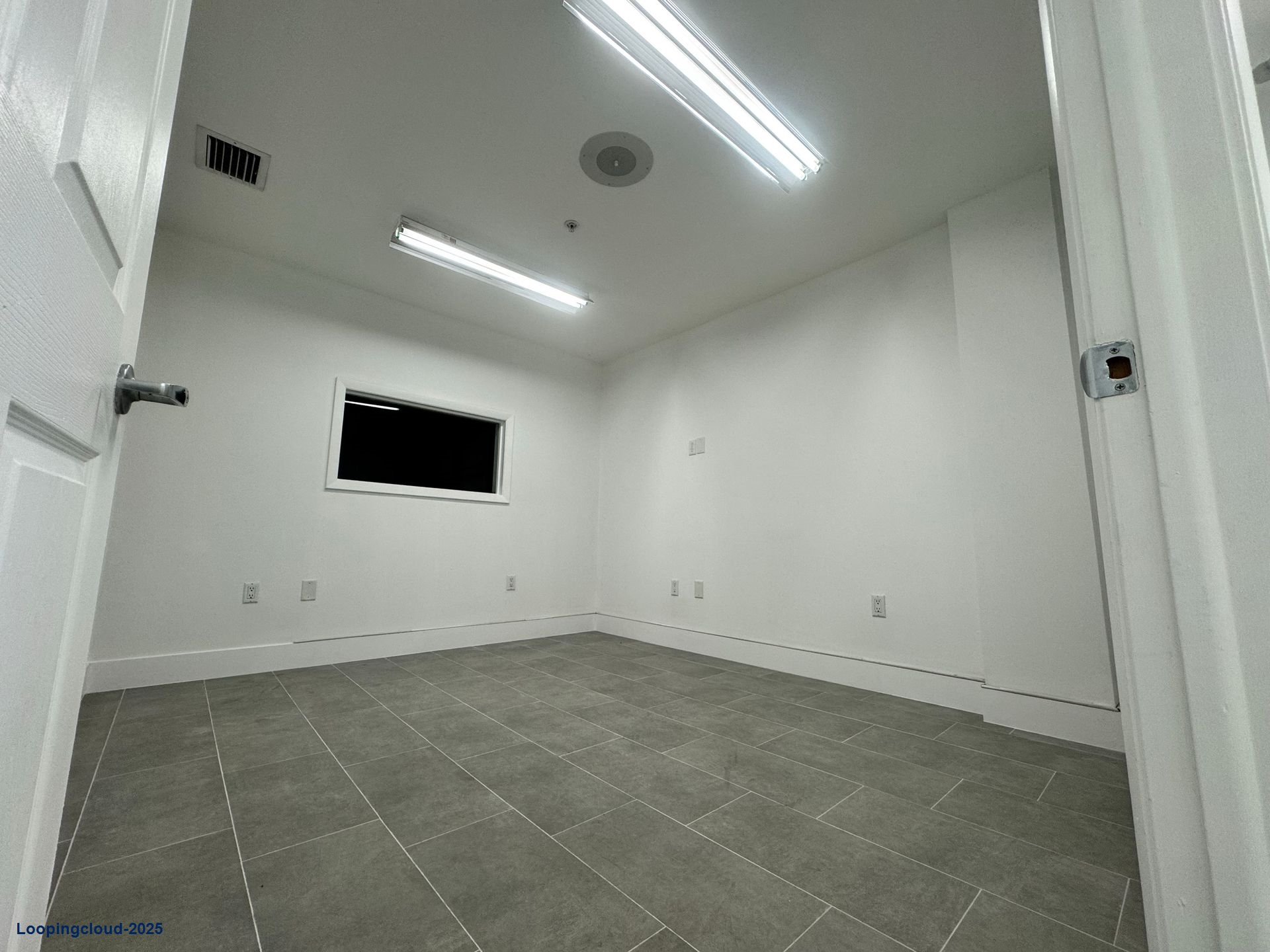 Nice Warehouse + Office Space