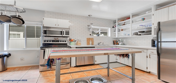 1845 Delaney Ave Orlando Florida, 32806 | Charming 2-Bedroom Retreat in Vibrant Delaney Park