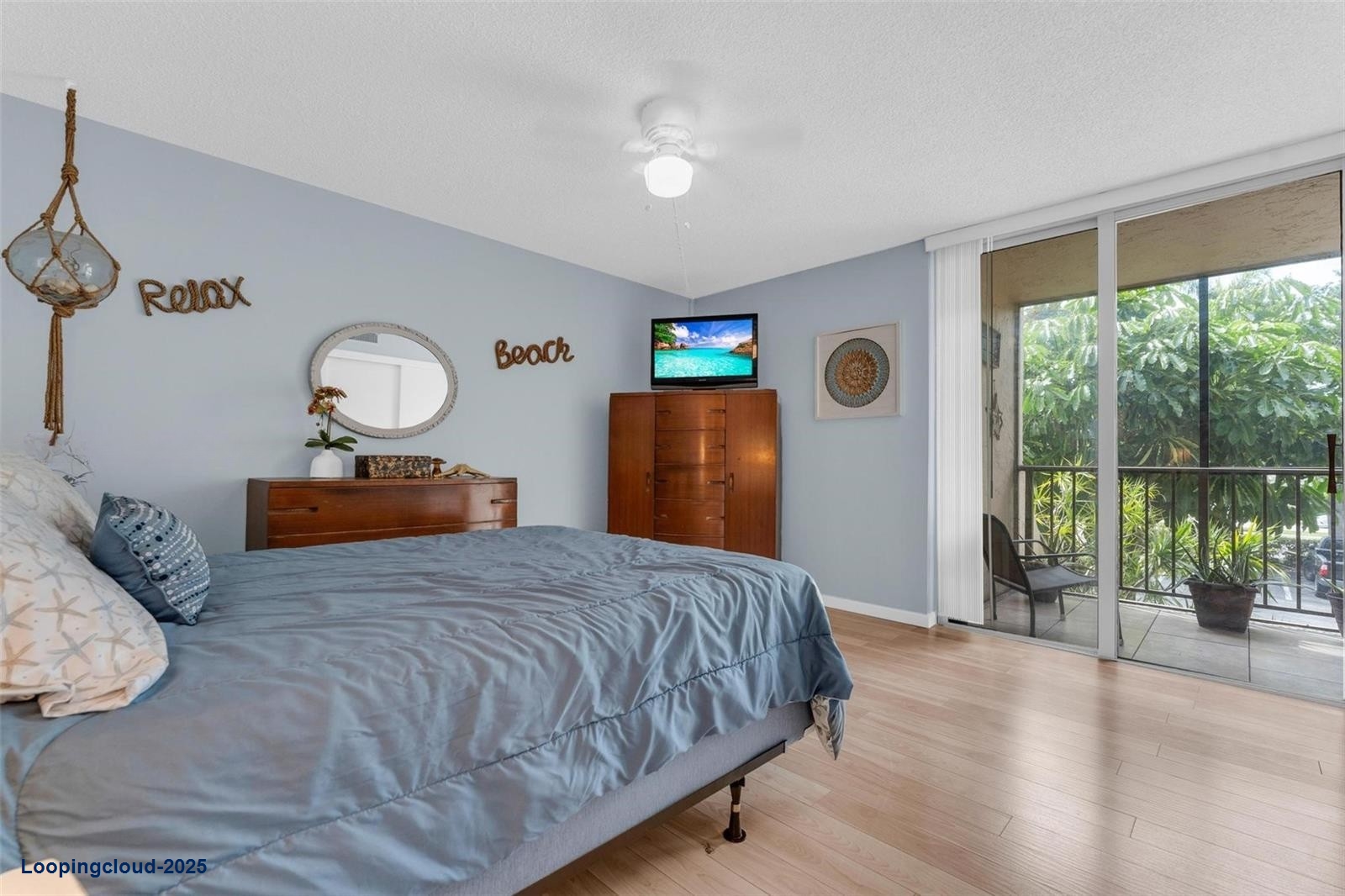 Comfortable & Convenient Condo