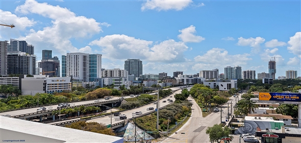 420 SW 7th St # 905 Miami Florida, 33130 | City-View Office on 9th Floor – 90.5sf for $706/mo Near Brickell!