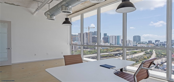 420 SW 7th St # 1215 Miami Florida, 33130 | Spacious 152sf Office w/ City Views in Prime Location – $1,580/mo!