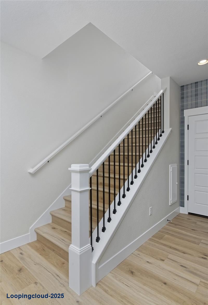 Modern End-Unit Rowhome