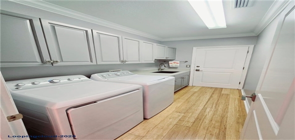 321 RECLINATA Circle Venice Florida, 34292 | Inviting villa residence