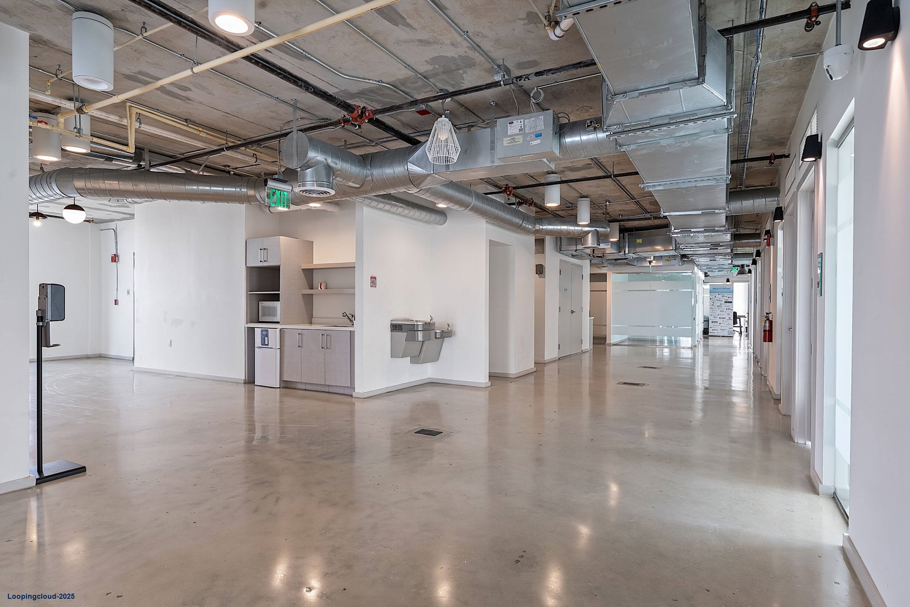 Bright 90.5sf Office Near Brickell