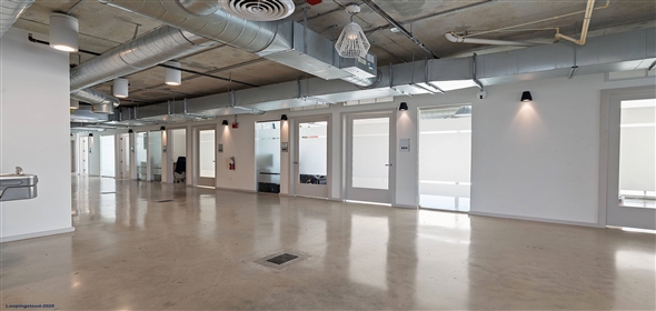 420 SW 7th St # 907 Miami Florida, 33130 | Bright 90.5sf Office Near Brickell