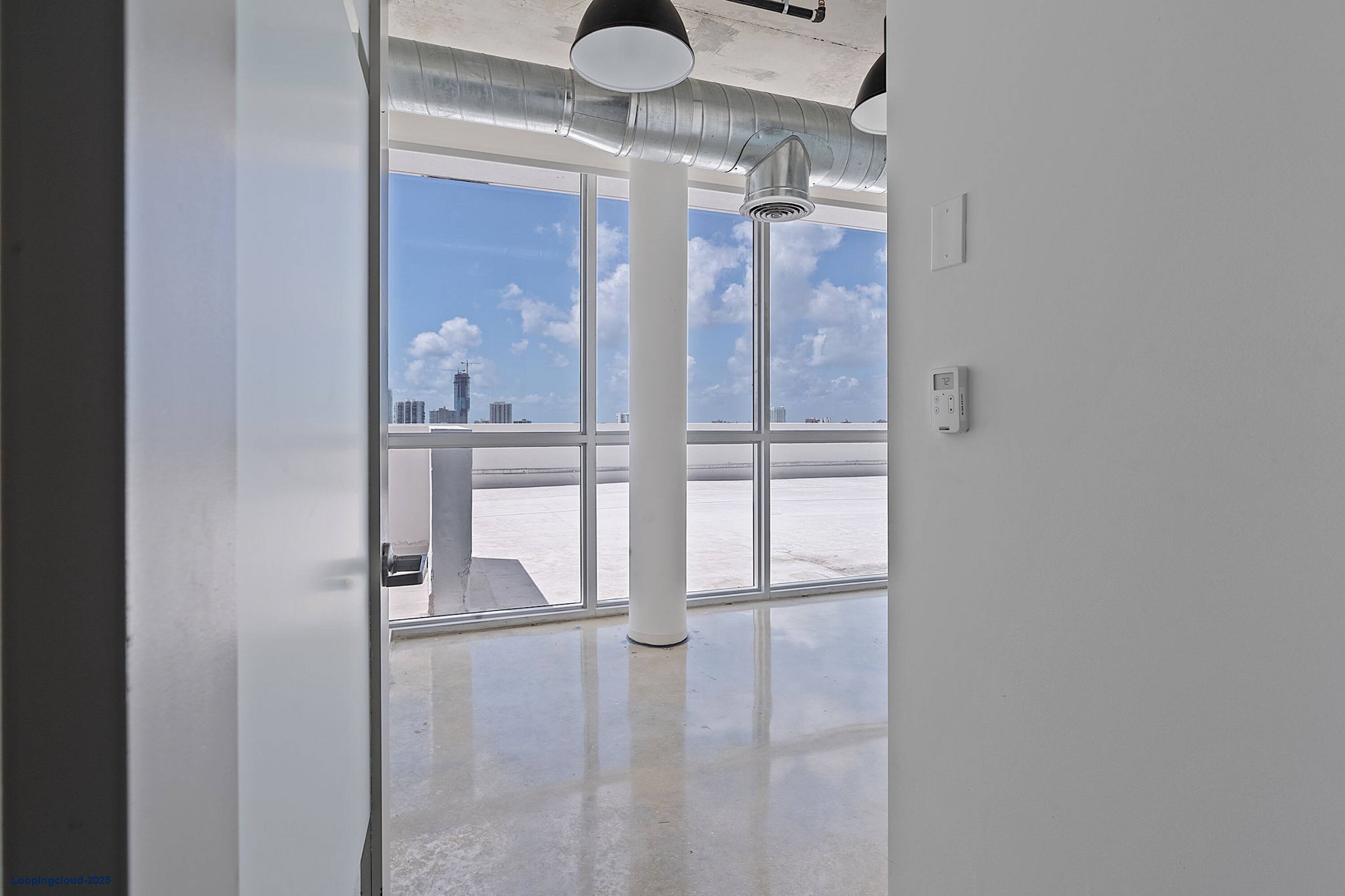 Modern 89.3sf Office Near Brickell