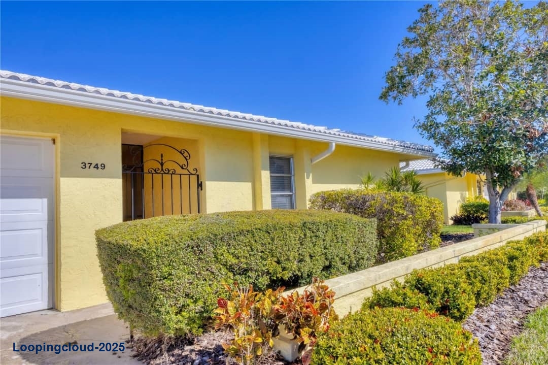 Beautifully Maintained Villa