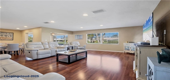 3749 AMESBURY Lane #5608 Sarasota Florida, 34232 | Beautifully Maintained Villa