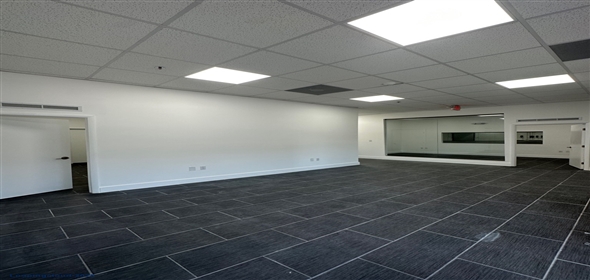 7675 NW 80th Terrace Medley Florida, 33166 | Beautiful Warehouse Office