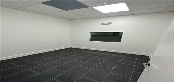 7675 NW 80th Terrace Medley Florida, 33166 | Beautiful Warehouse Office