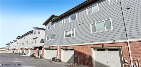 7812 W 43rd Place Denver Colorado, 80033 | Beautiful Thrive Town Home