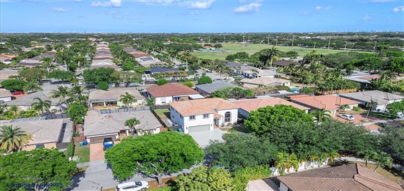 16671 NW 89th Pl HIALEAH Hialeah Florida, 33018 | Stylish and Elegant Home