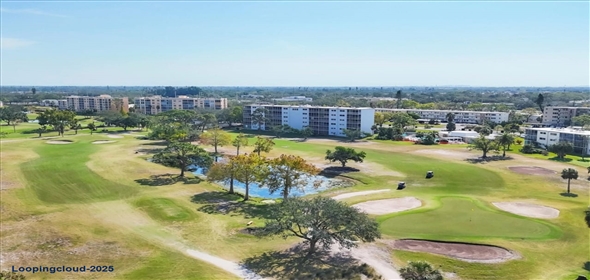 3880 IRONWOOD Lane #408E Bradenton Florida, 34209 | Beautifully Updated End-Unit Condo