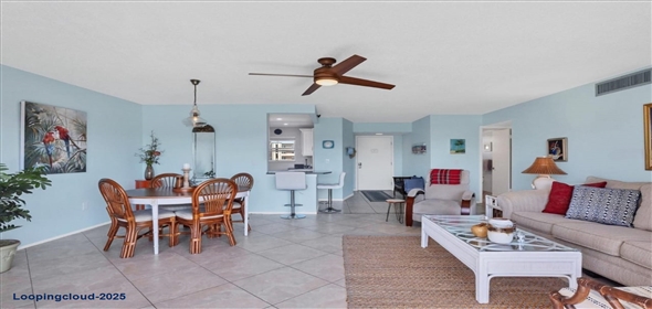 3880 IRONWOOD Lane #408E Bradenton Florida, 34209 | Beautifully Updated End-Unit Condo