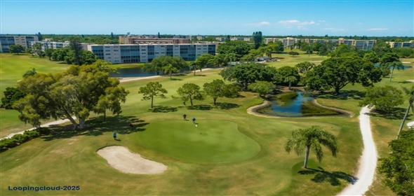 3880 IRONWOOD Lane #408E Bradenton Florida, 34209 | Beautifully Updated End-Unit Condo