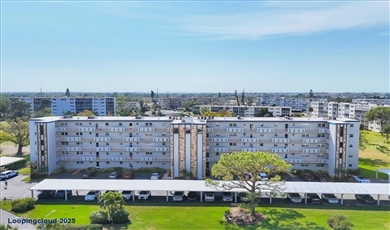  Beautifully Updated End-Unit Condo