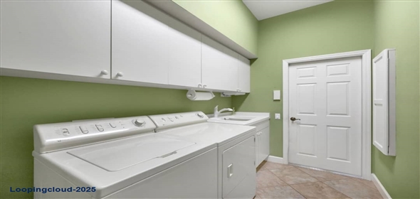 5245 88TH Street E Bradenton Florida, 34211 | Exquisite Custom-Built Home in Prestigious Gated Golf Community