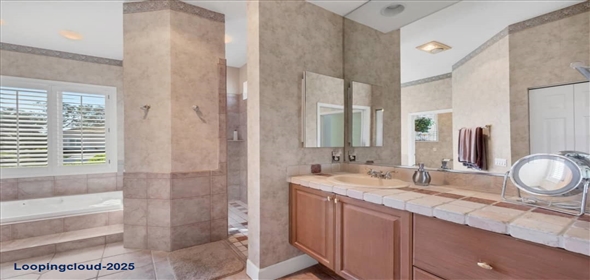 5245 88TH Street E Bradenton Florida, 34211 | Exquisite Custom-Built Home in Prestigious Gated Golf Community