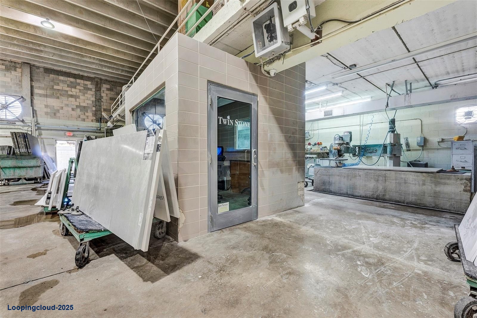 Versatile Commercial Property with Ample Space